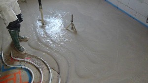 Coulage de chape anhydrite sur multicouche